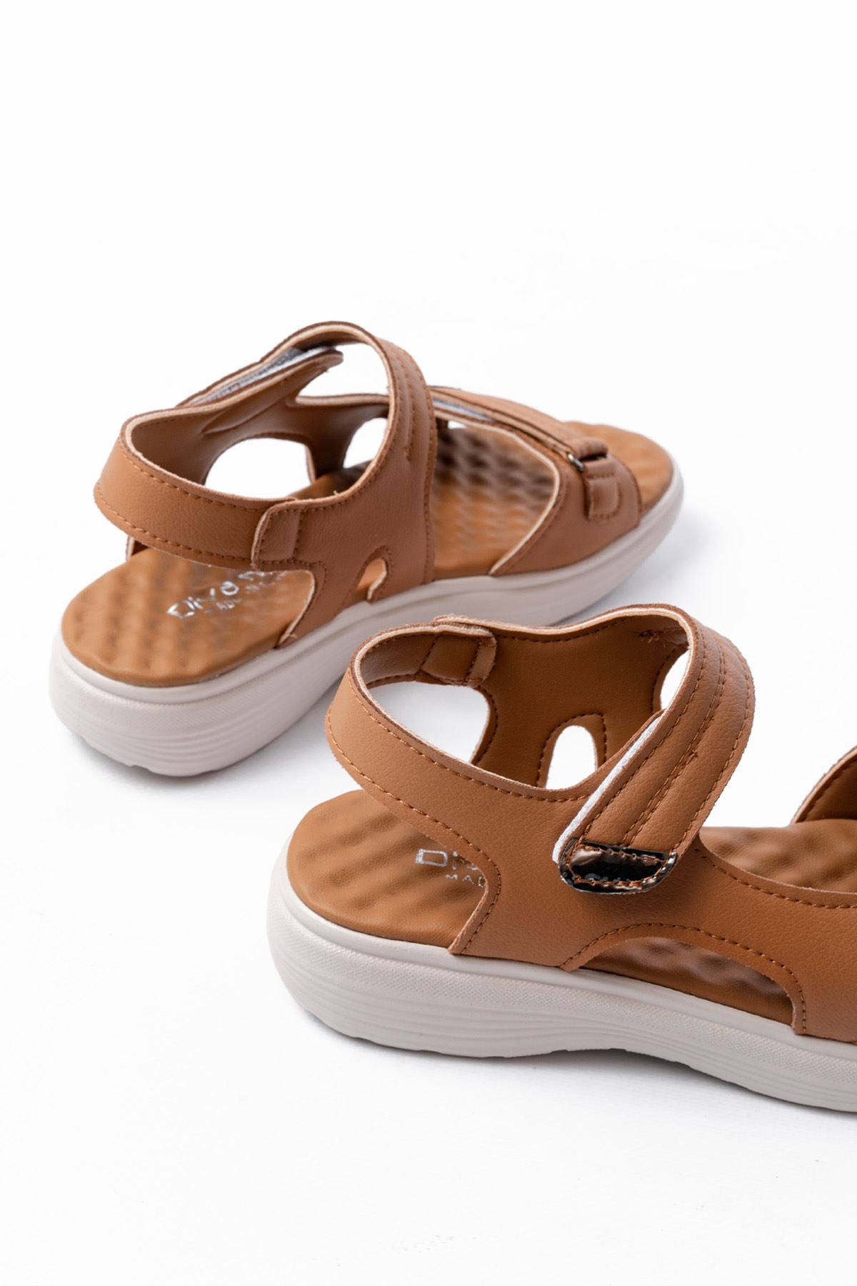 DM-363 Taba Baret Cırtlı Dikişli Günlük Kadın Sandalet